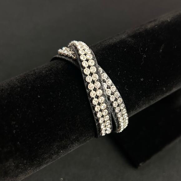 Chloe + Isabel Leather Double Wrap Rhinestone Black Bracelet Adjustable - Picture 5 of 6